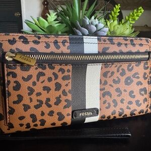 Fossil Wallet
